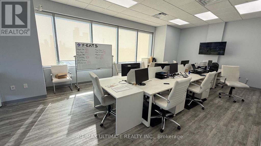 238/239 - 7777 Weston Road, Vaughan (vaughan Corporate Centre)