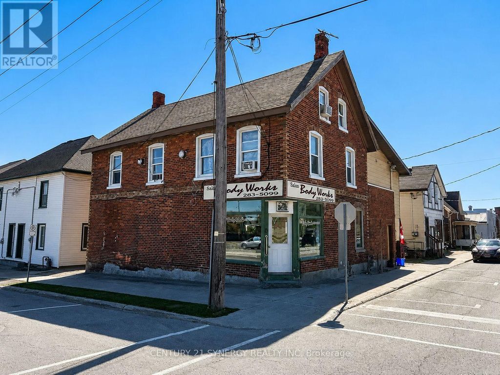 18 Market Street N, Smiths Falls