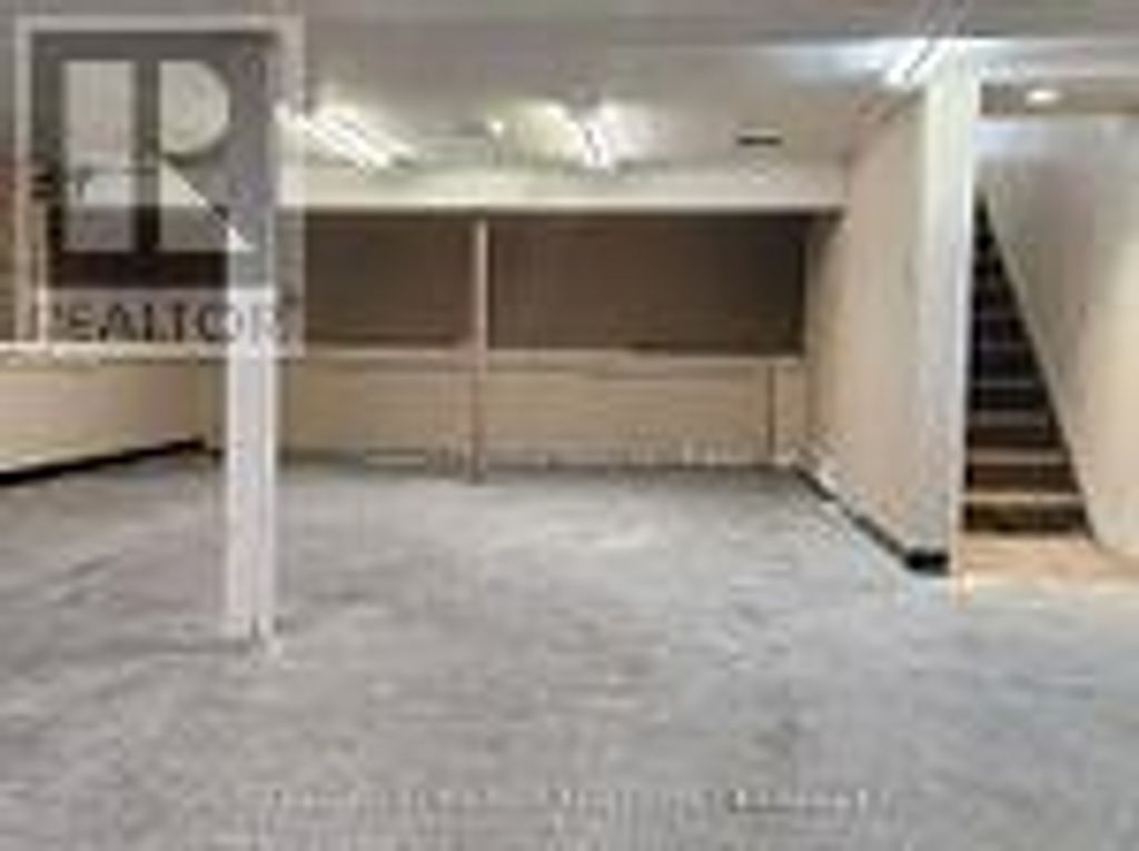 B - 907 Simcoe Street N, Oshawa (centennial)