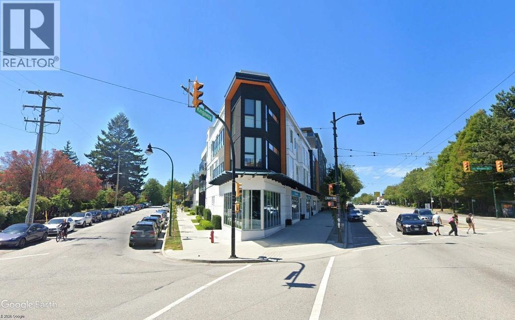 990 Kingsway, Vancouver
