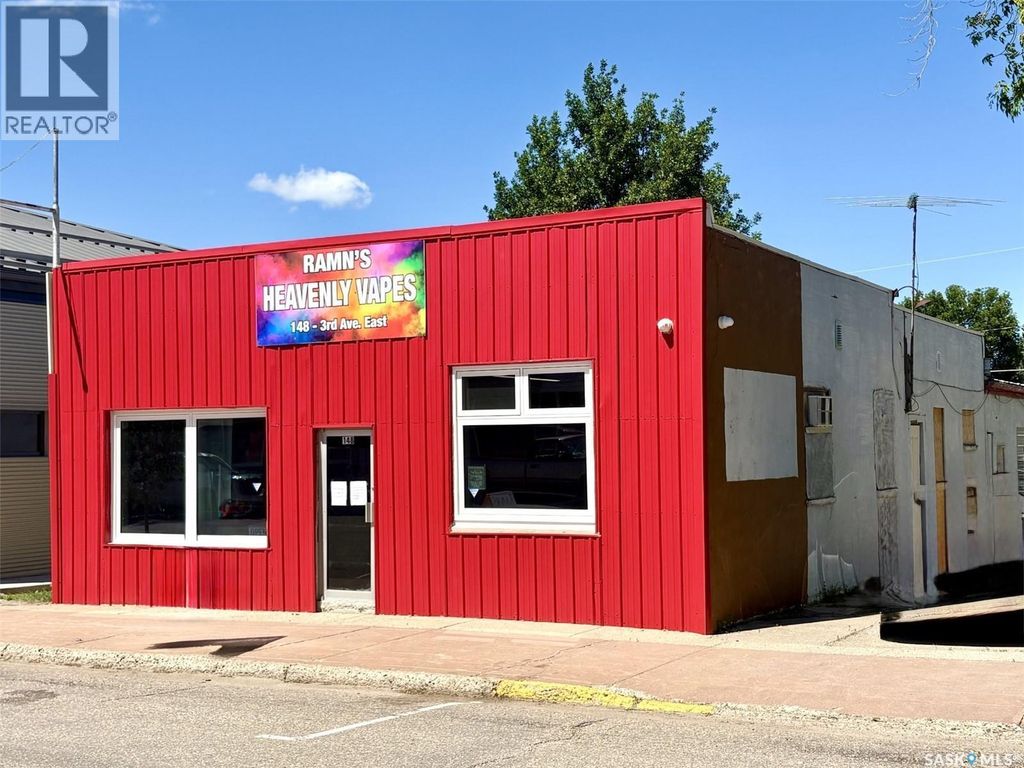 148 3rd Avenue E, Melville