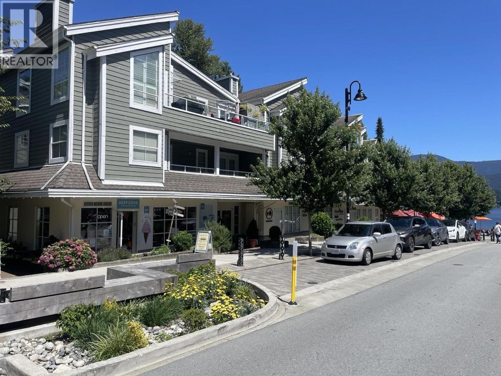 105c 4390 Gallant Avenue, North Vancouver