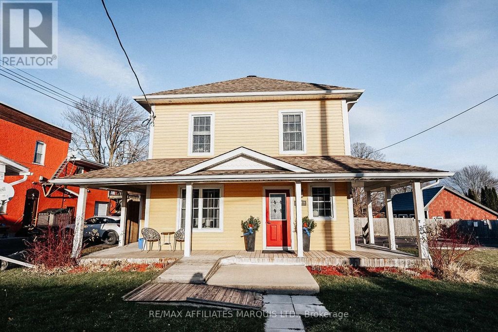 25-27 Main Street N, North Glengarry