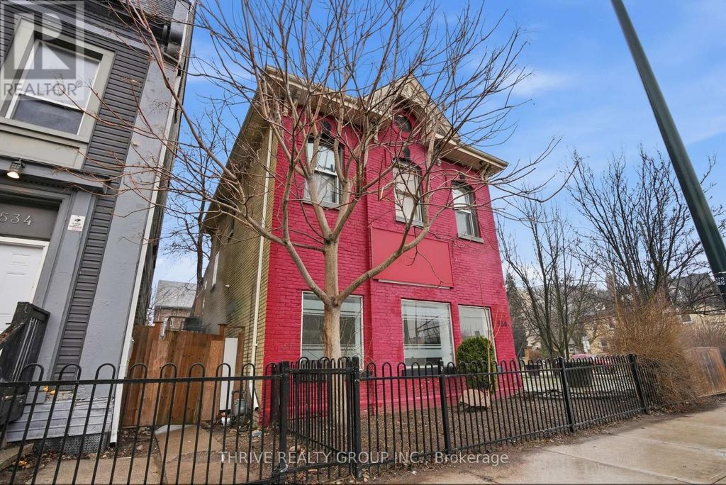 4 - 538 Dundas Street, London East (east F)