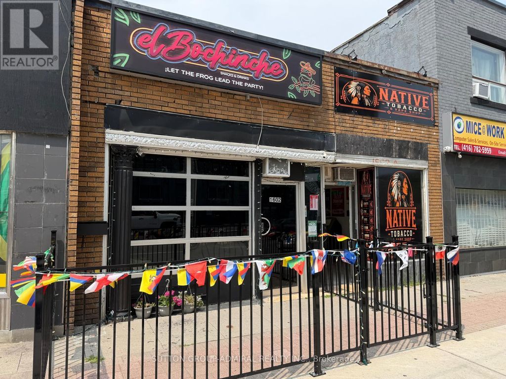 1602 Eglinton Avenue W, Toronto (briar Hill-Belgravia)