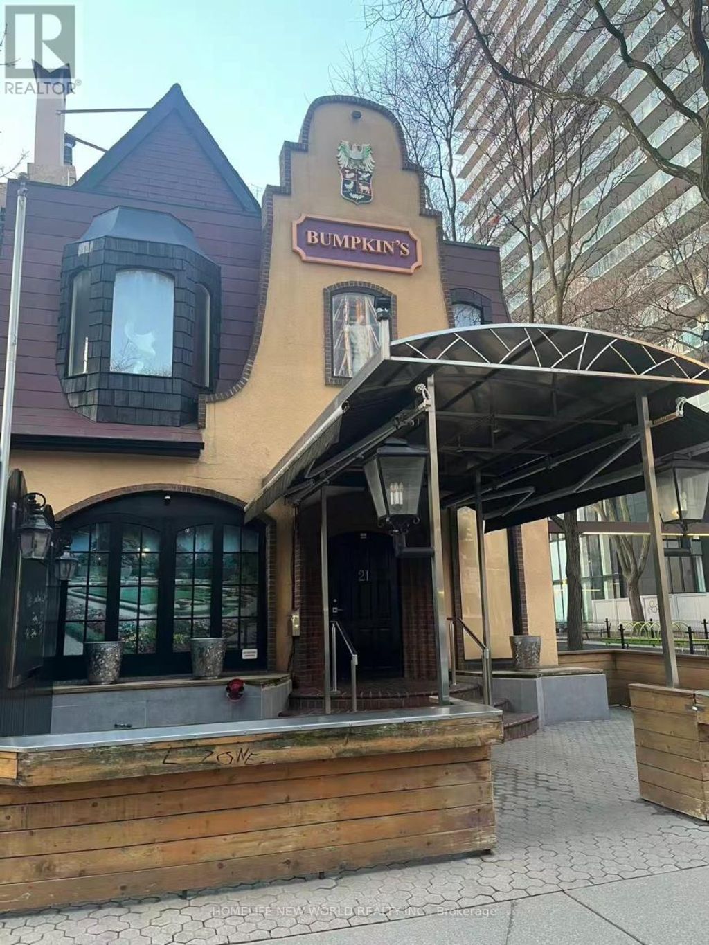 21 Gloucester Street, Toronto (church-Yonge Corridor)