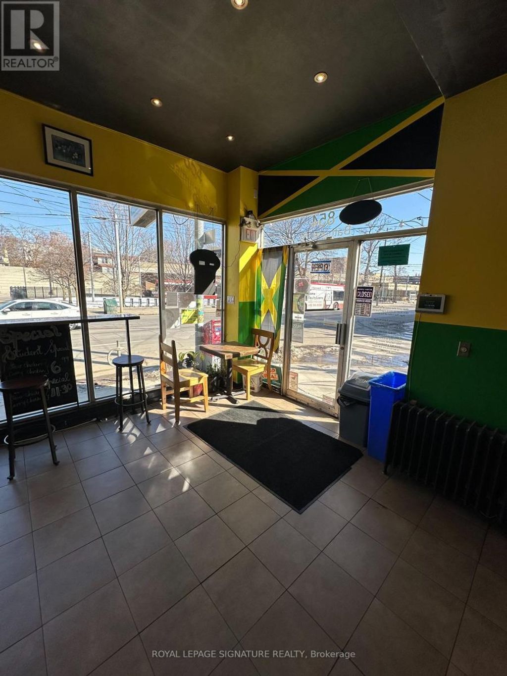 Store Front - 854 Bathurst Street, Toronto (annex)