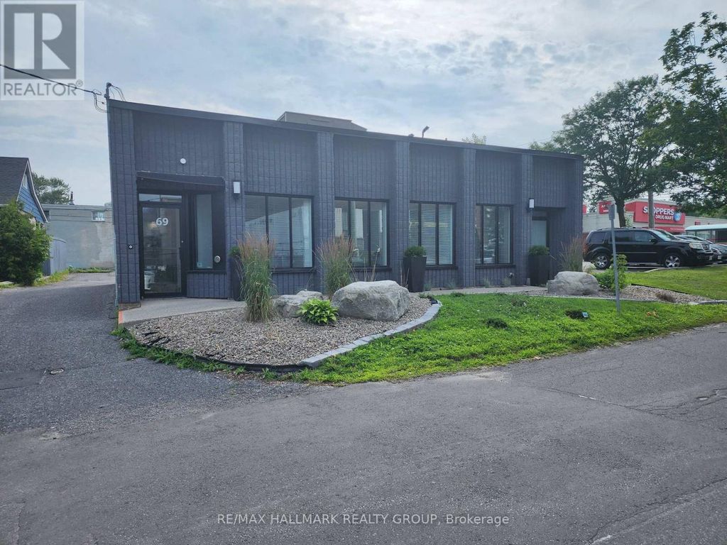 1b - 69 Kempster Avenue, Ottawa