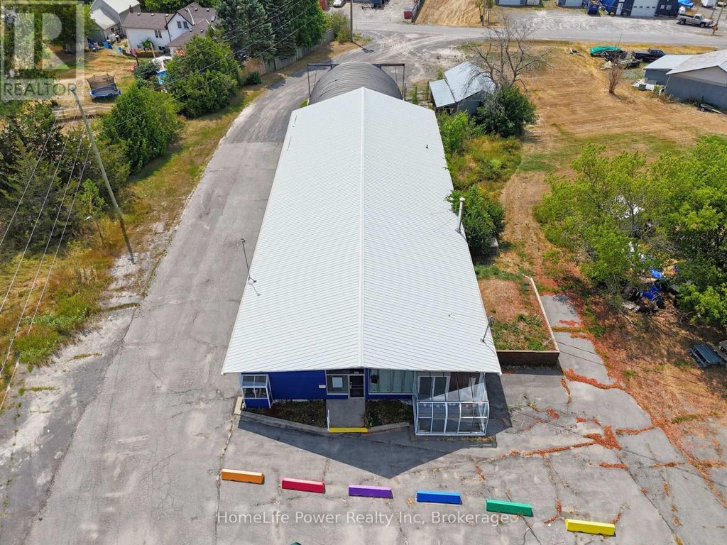 8262 County Rd. 2 Highway, Greater Napanee (greater Napanee)