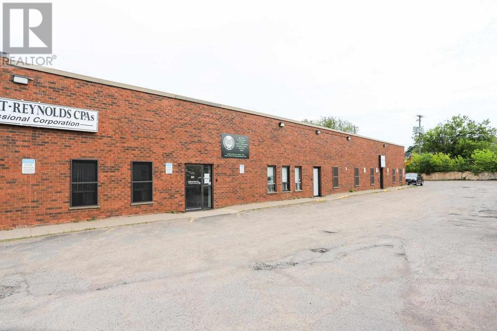 126 Queen St # 5, Sault Ste. Marie