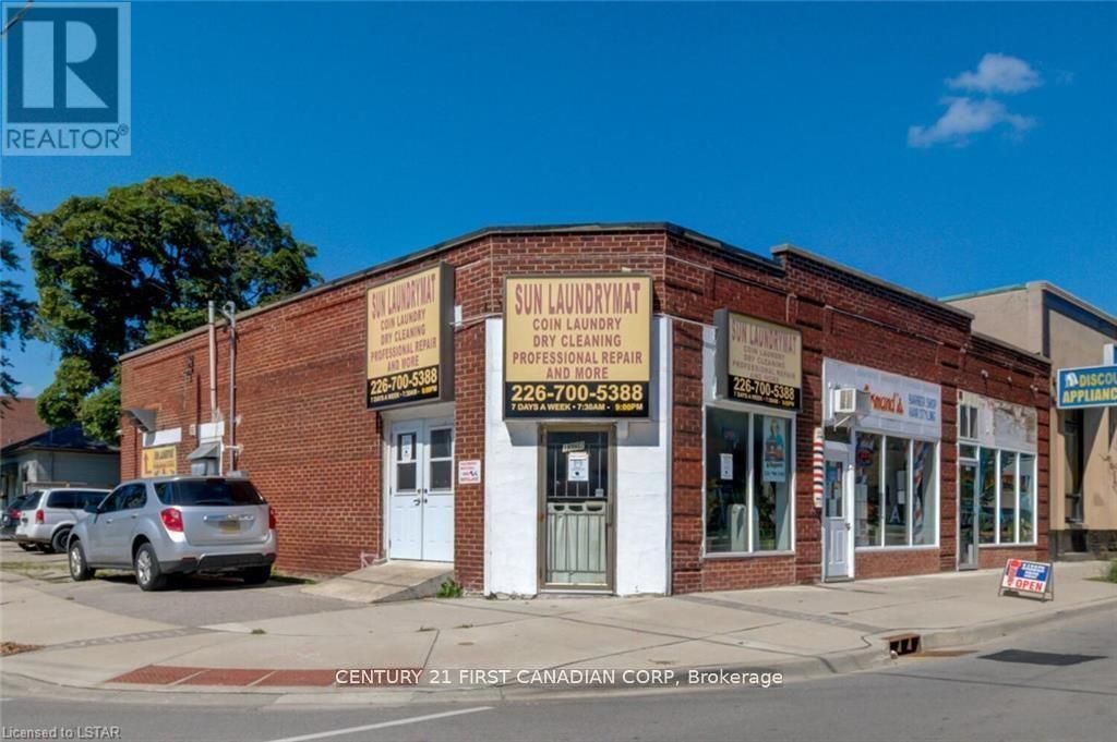 1062 - 1066 Dundas Street E, London East (east G)