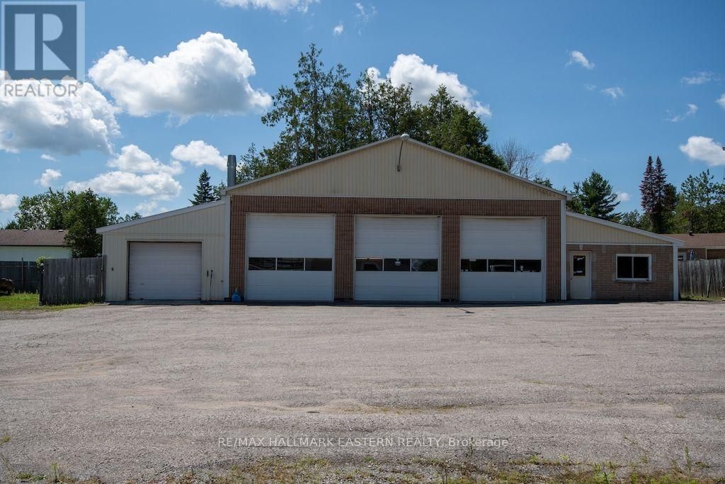 1504 Bradfield Road, Douro-Dummer