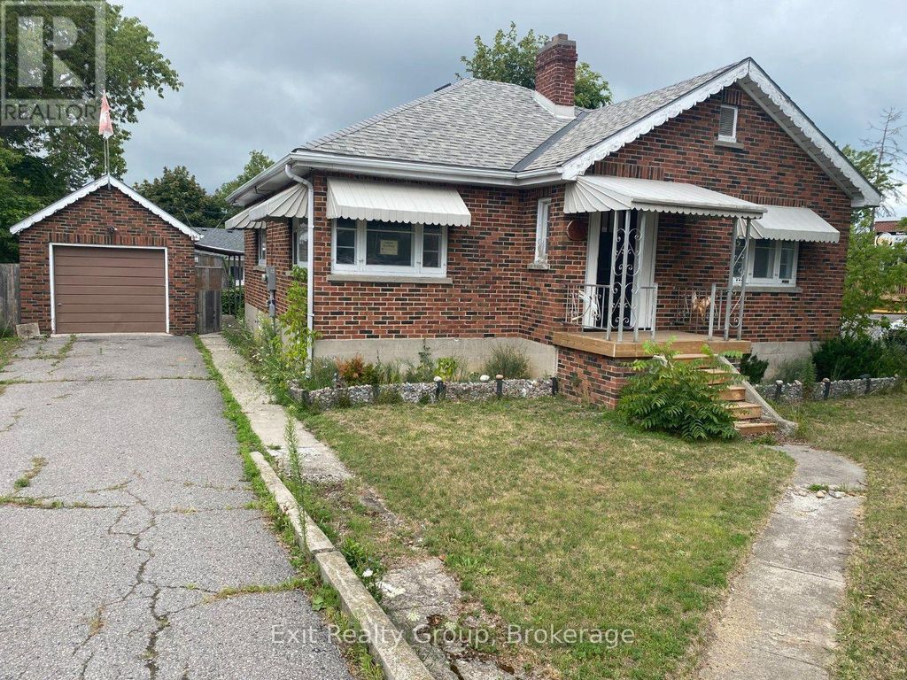 236 North Front Street, Belleville (belleville Ward)
