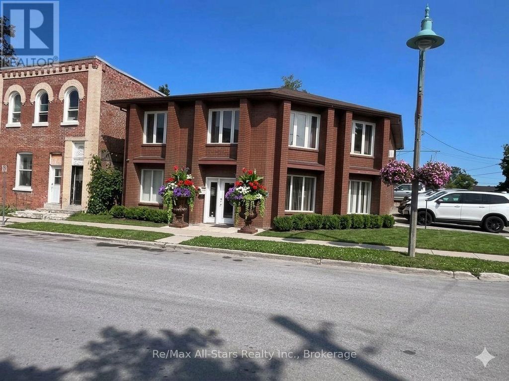 82 King Street, Kawartha Lakes (woodville)