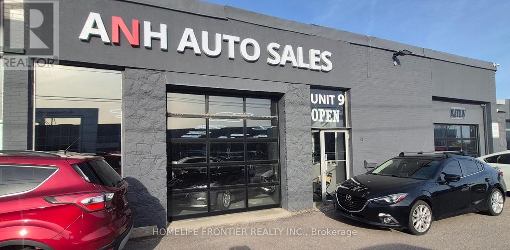 Unit 9 - 1101 Finch Avenue W, Toronto (york University Heights)