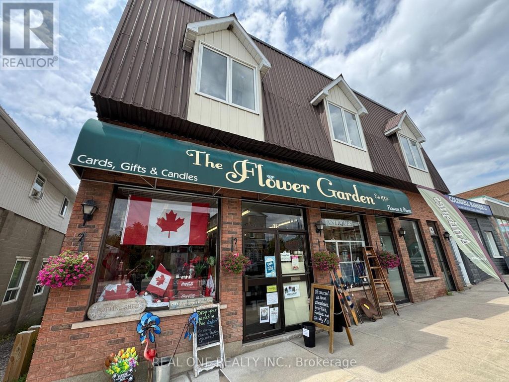 185 Ontario Street, Burk's Falls