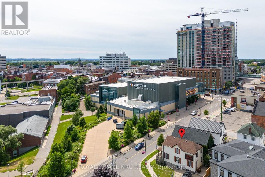 44 Carlisle Street, St. Catharines (downtown)