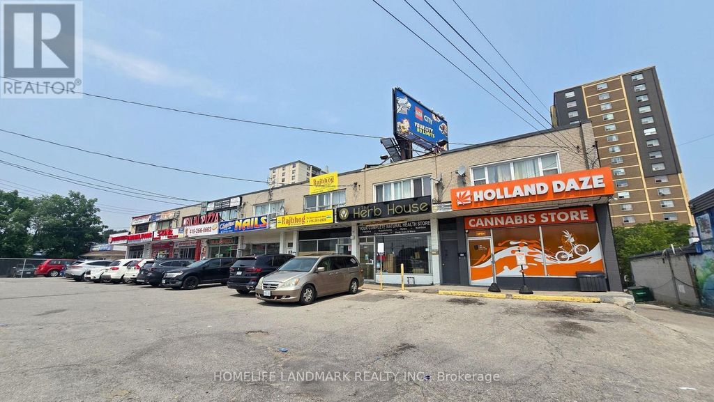 3226 Eglinton Avenue E, Toronto (scarborough Village)