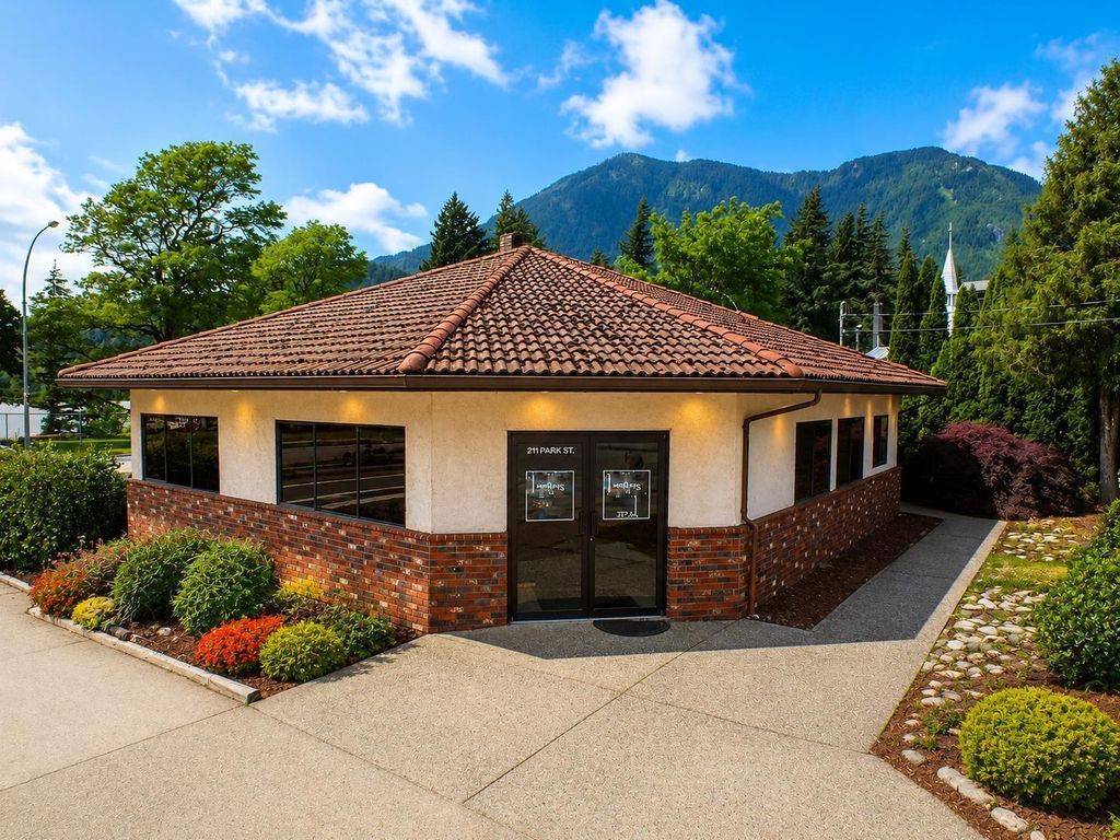211 Park Street|hope, Hope