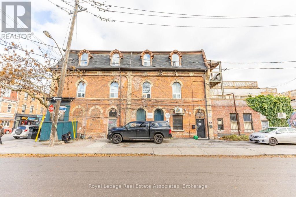 83 Elm Grove Avenue, Toronto (south Parkdale)