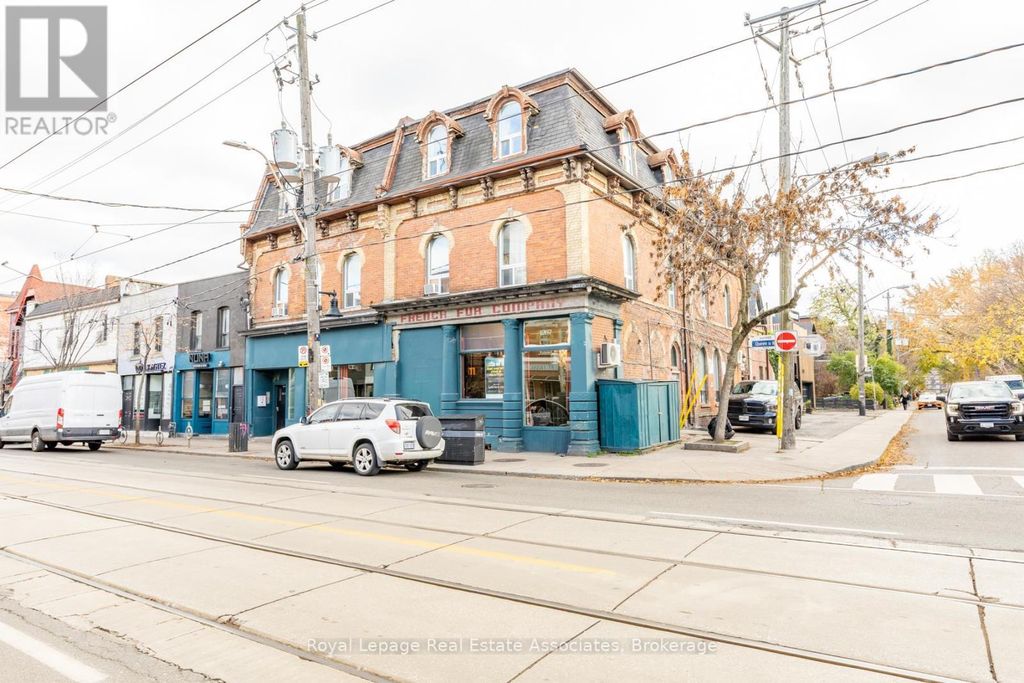 1267 Queen Street W, Toronto (roncesvalles)