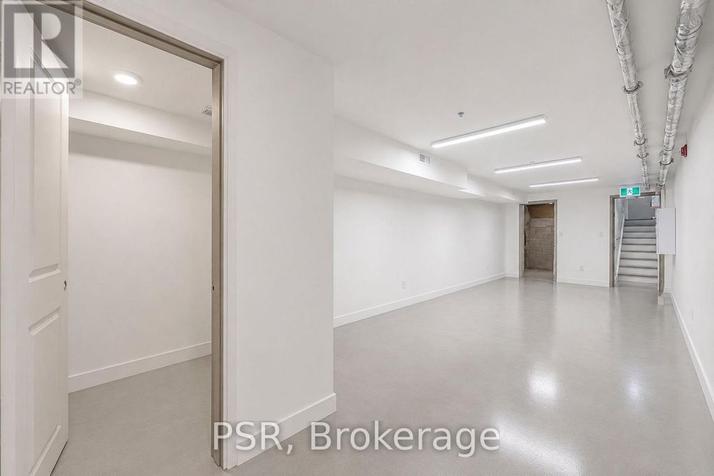 Lower - 1171 Dundas Street, Toronto (little Portugal)
