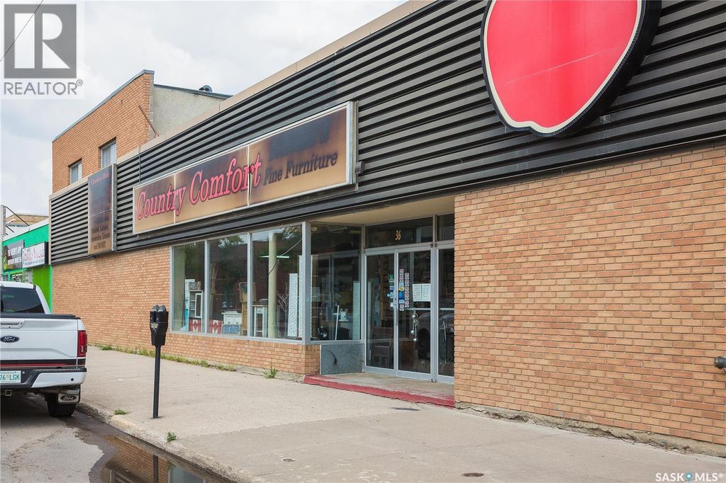 36 13th Street W, Prince Albert