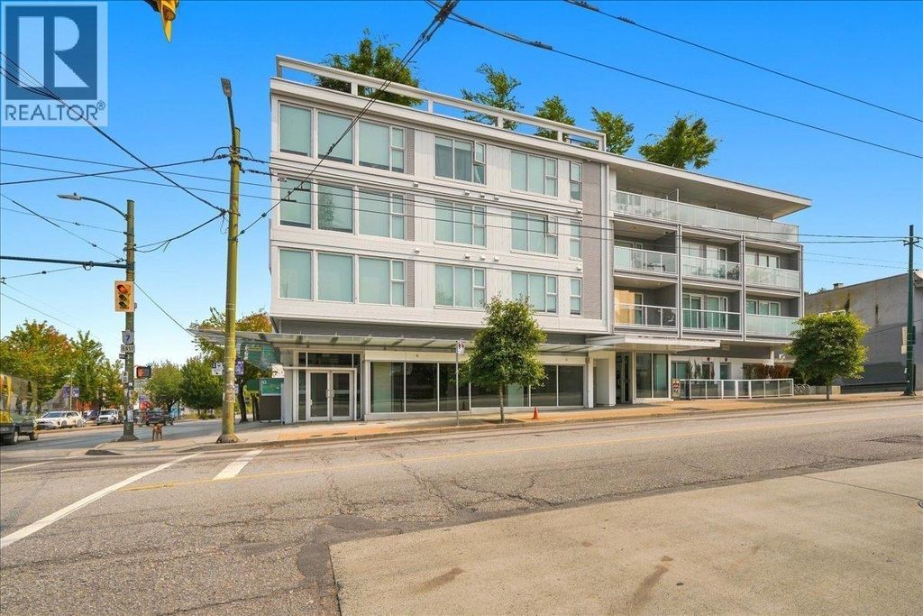 2502 Fraser Street, Vancouver