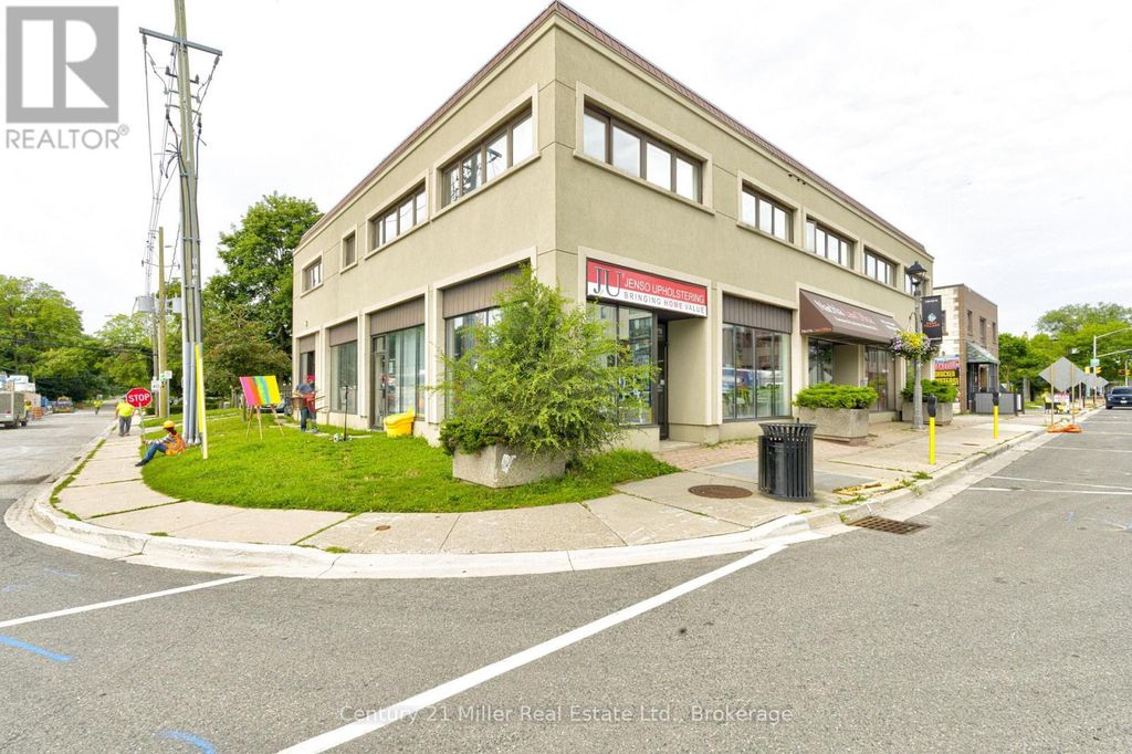 242 Kerr Street, Oakville (co Central)