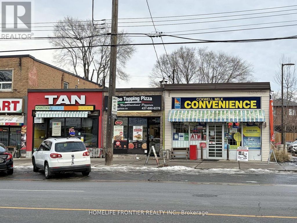 1019 Coxwell Avenue, Toronto (east York)