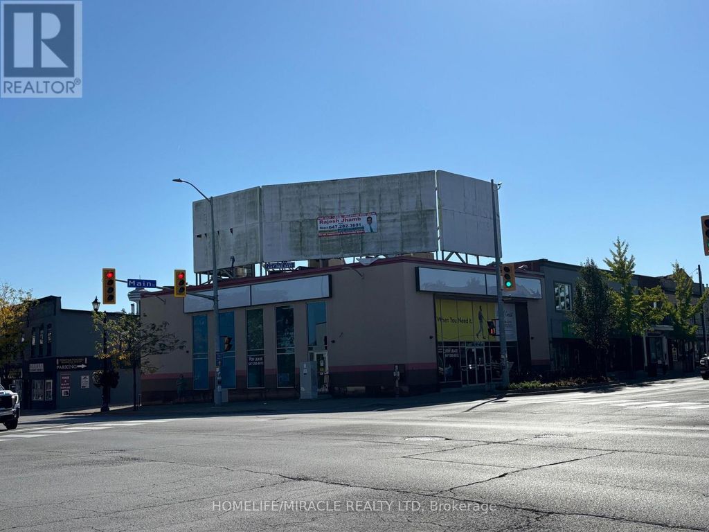 5890 Main Street, Niagara Falls (dorchester)