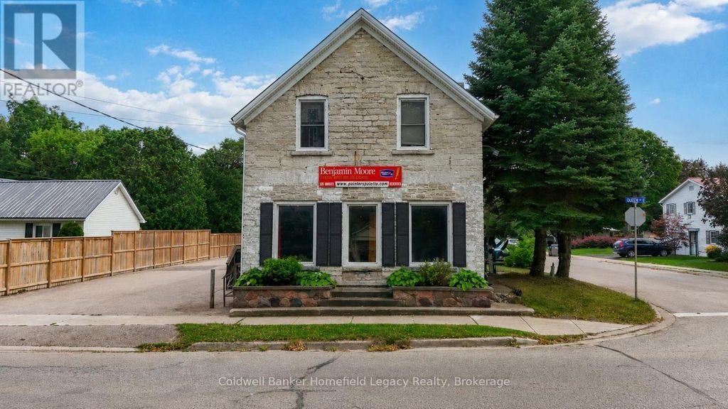 450 Queen Street E, St. Marys