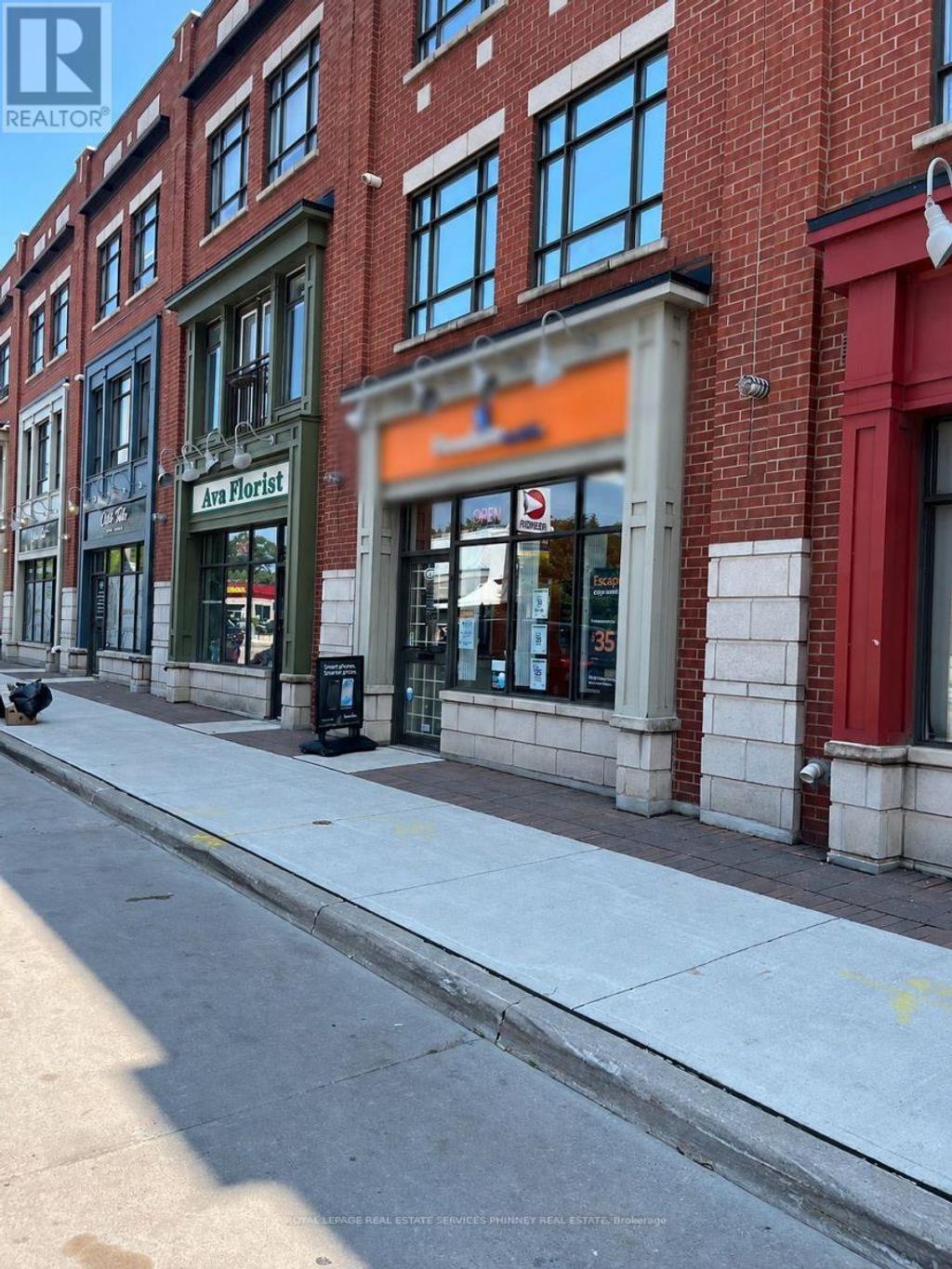 147 Lakeshore Road E, Mississauga (port Credit)