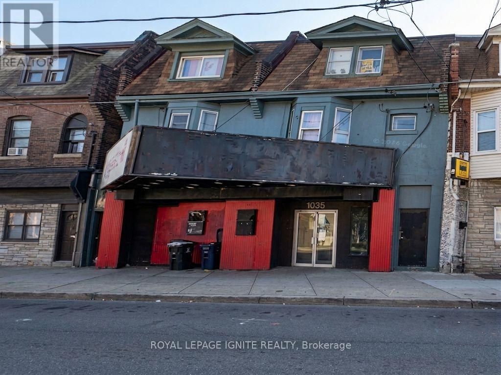 1035 Gerrard Street E, Toronto (south Riverdale)