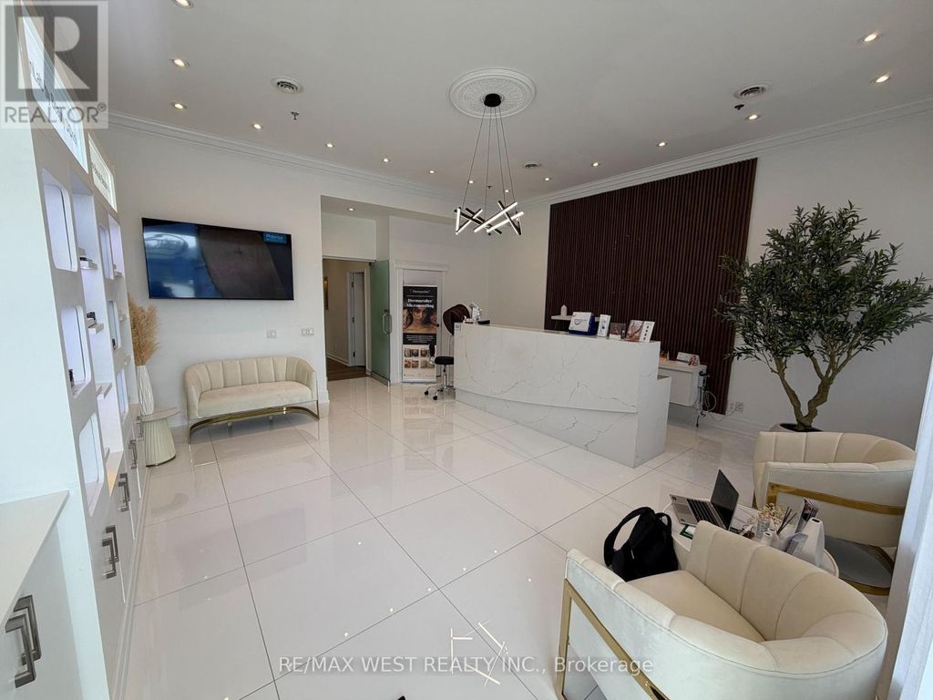 A4 Rm#1 - 1390 Major Mackenzie Drive E, Richmond Hill (bayview Hill)