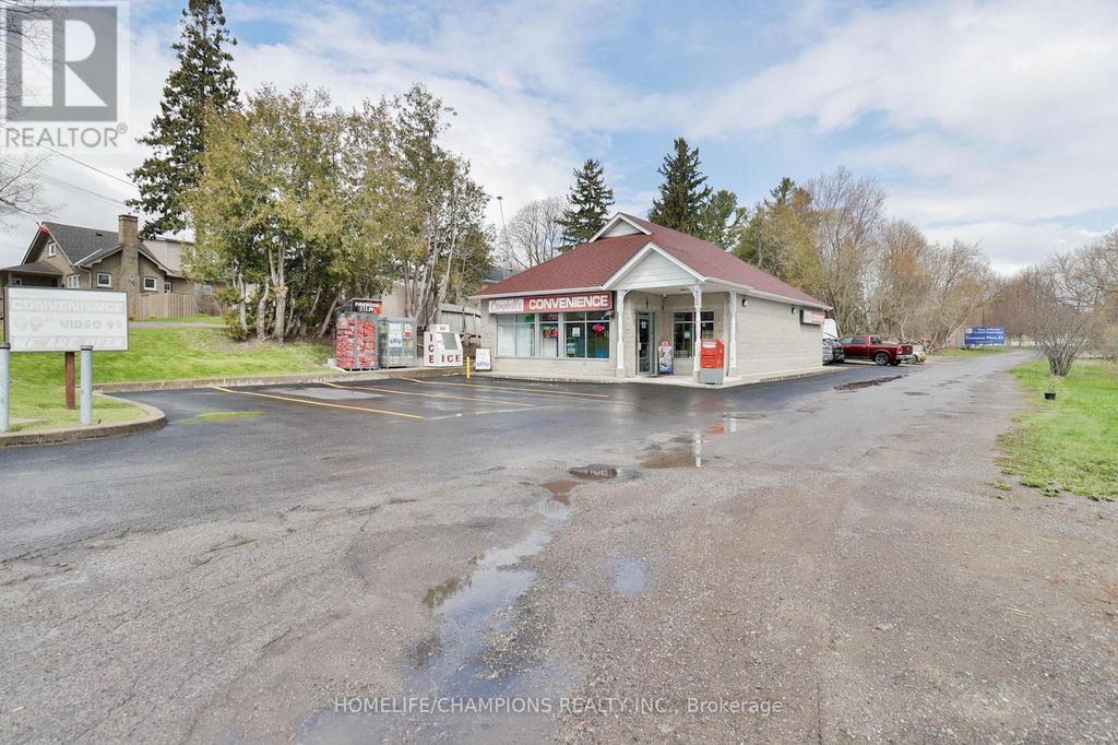 422 King Street W, Cobourg