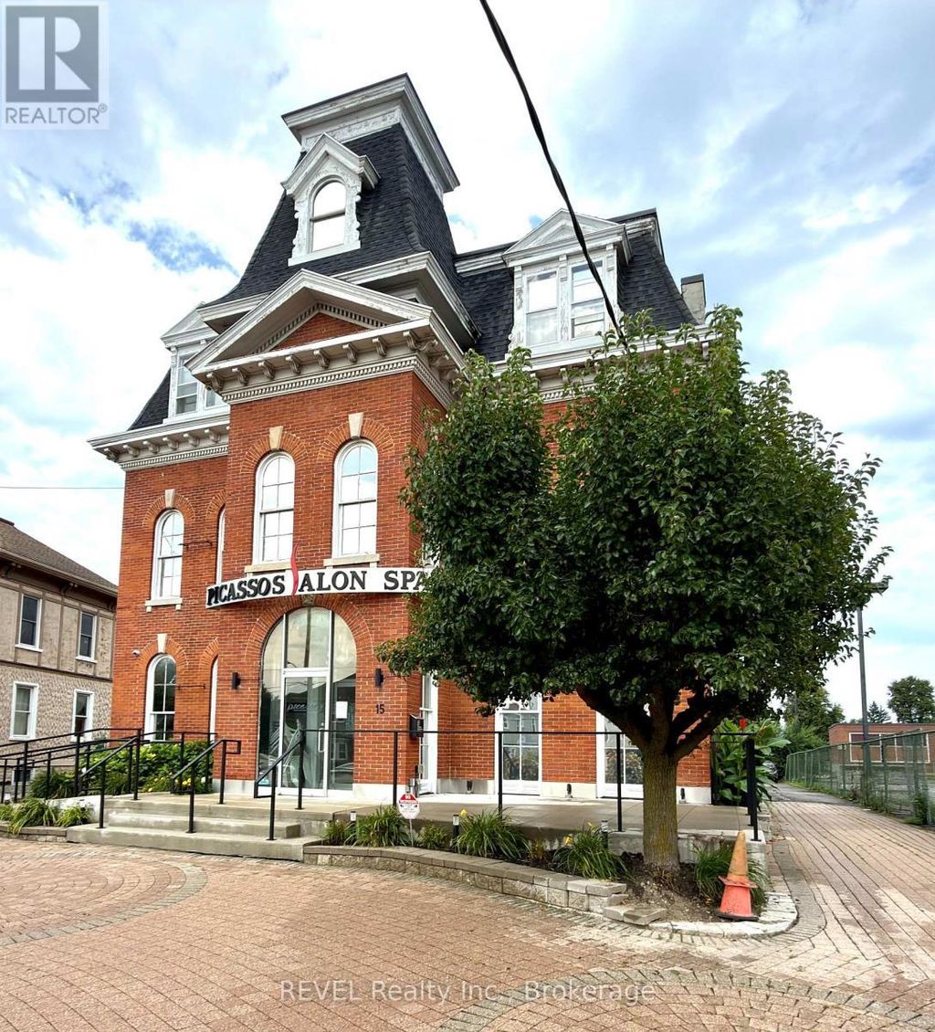 15 Welland Avenue, St. Catharines (downtown)