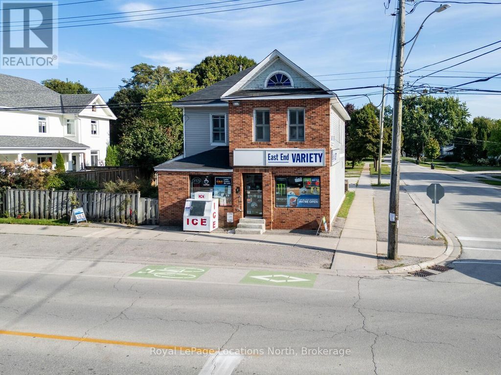 256 Ontario Street, Collingwood
