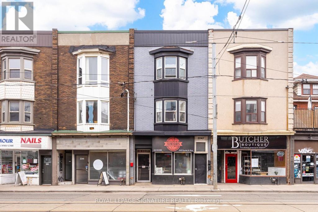 2243 Dundas Street W, Toronto (high Park-Swansea)