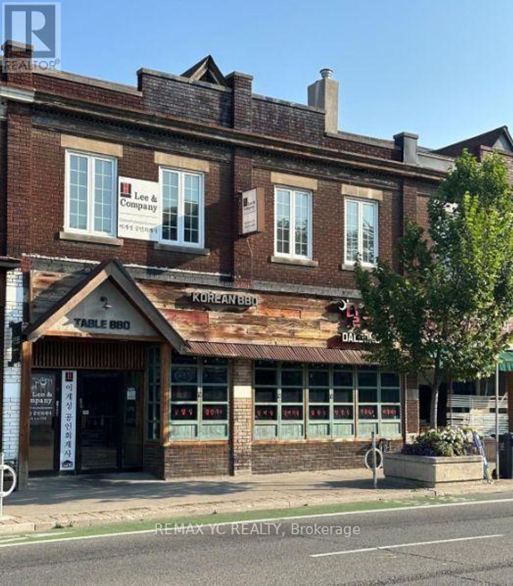2nd Floor - 658 Bloor Street W, Toronto (annex)