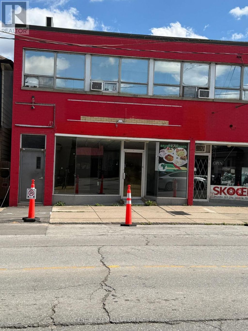 4932 Victora Avenue, Niagara Falls (downtown)