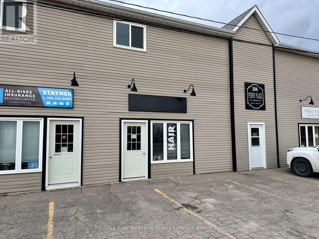 C2 - 206 Perry Street, Clearview (stayner)