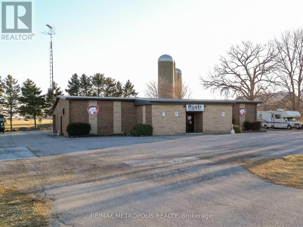 2505 London Line, Sarnia