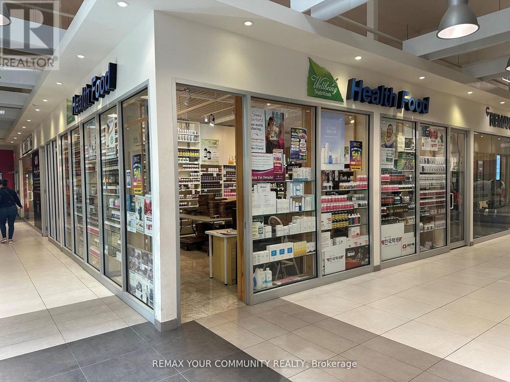#66/67 - 7181 Yonge Street, Markham (thornhill)