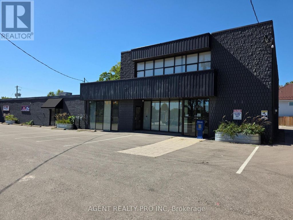 675 Adelaide Street N, London East (east F)