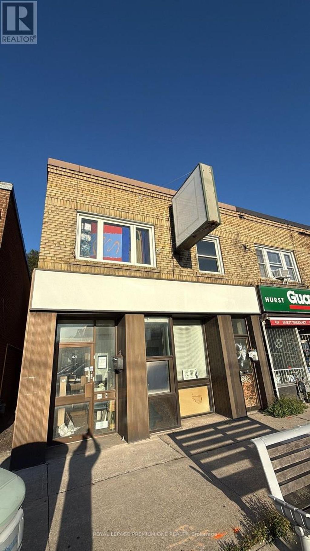 421, 421a Donlands Avenue, Toronto (east York)