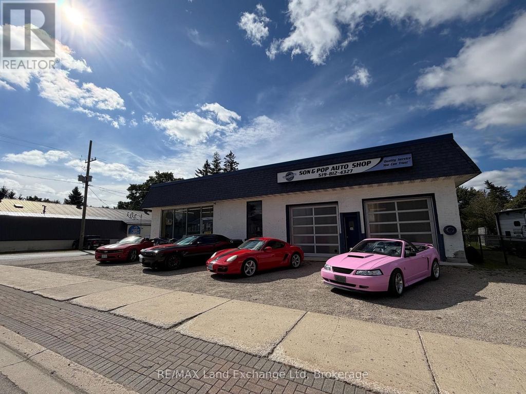 504 Campbell Street, Huron-Kinloss (lucknow)