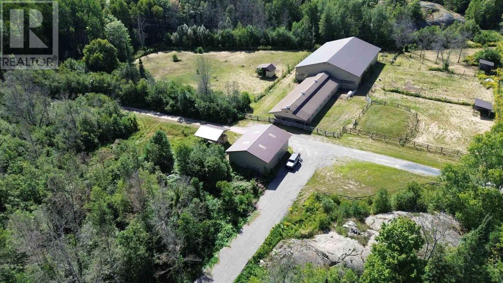 11935 Hwy 17 E, Huron Shores