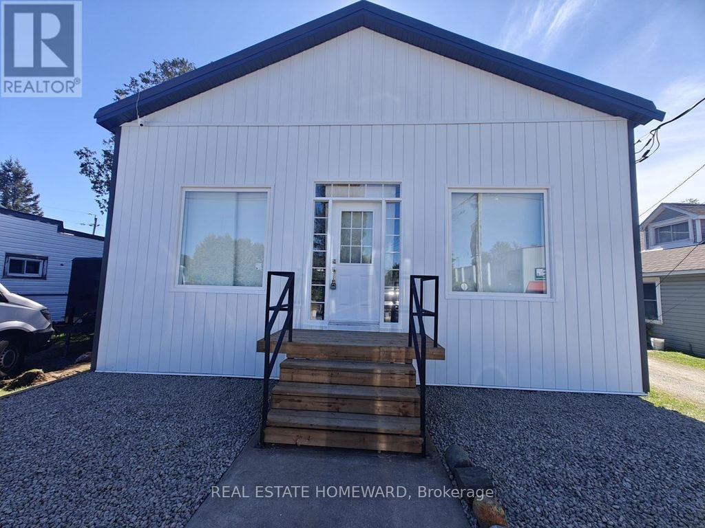 31 Marie Street, South River