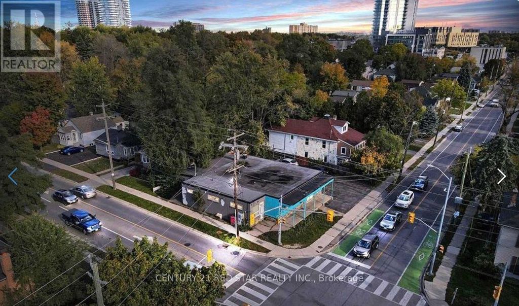 3 - 44 Centre Street N, Brampton (queen Street Corridor)